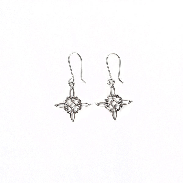 Aretes Nudo de Bruja en Plata .925