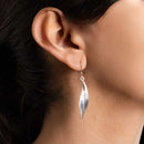 Aretes Hojas con Líneas Oxidadas