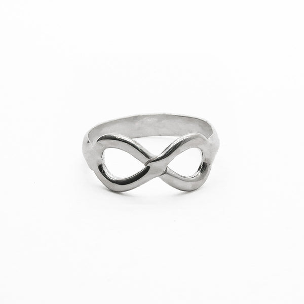 Anillo Infinito de Plata .925