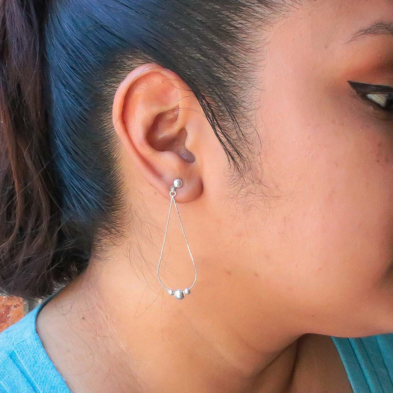 Aretes Largos con Bolita de Plata Linda de Taxco