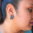 Arracada Corrugada Oxidada con Bolita de Plata .925 - 1