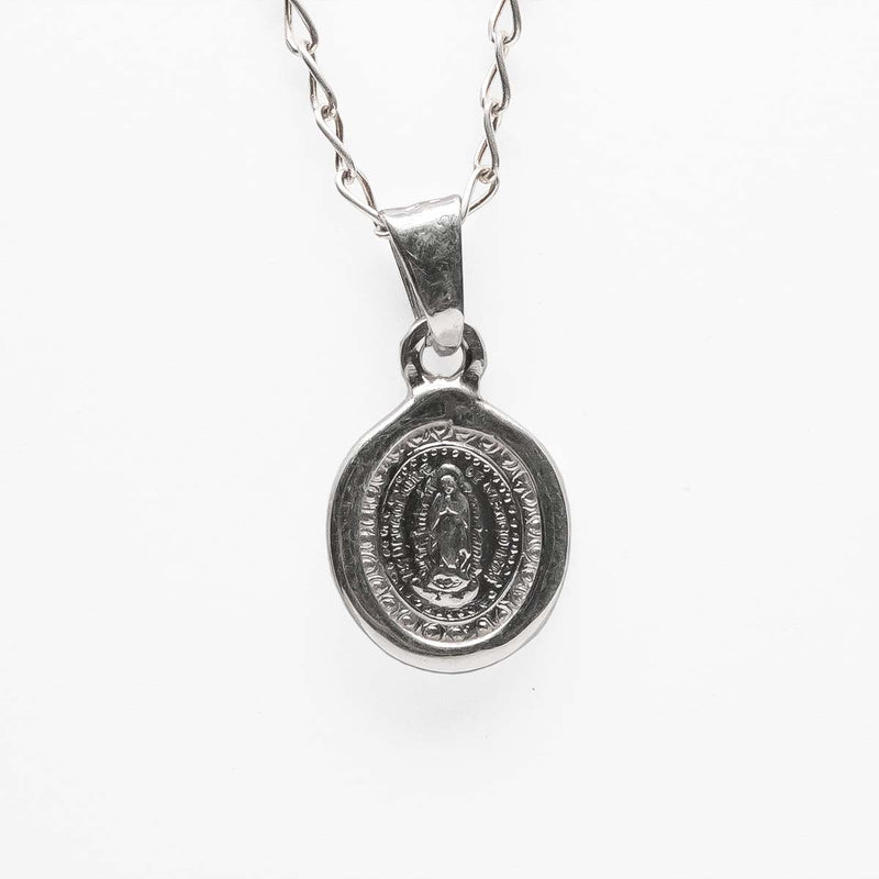 Dije Medalla Virgen de Guadalupe de Plata .925